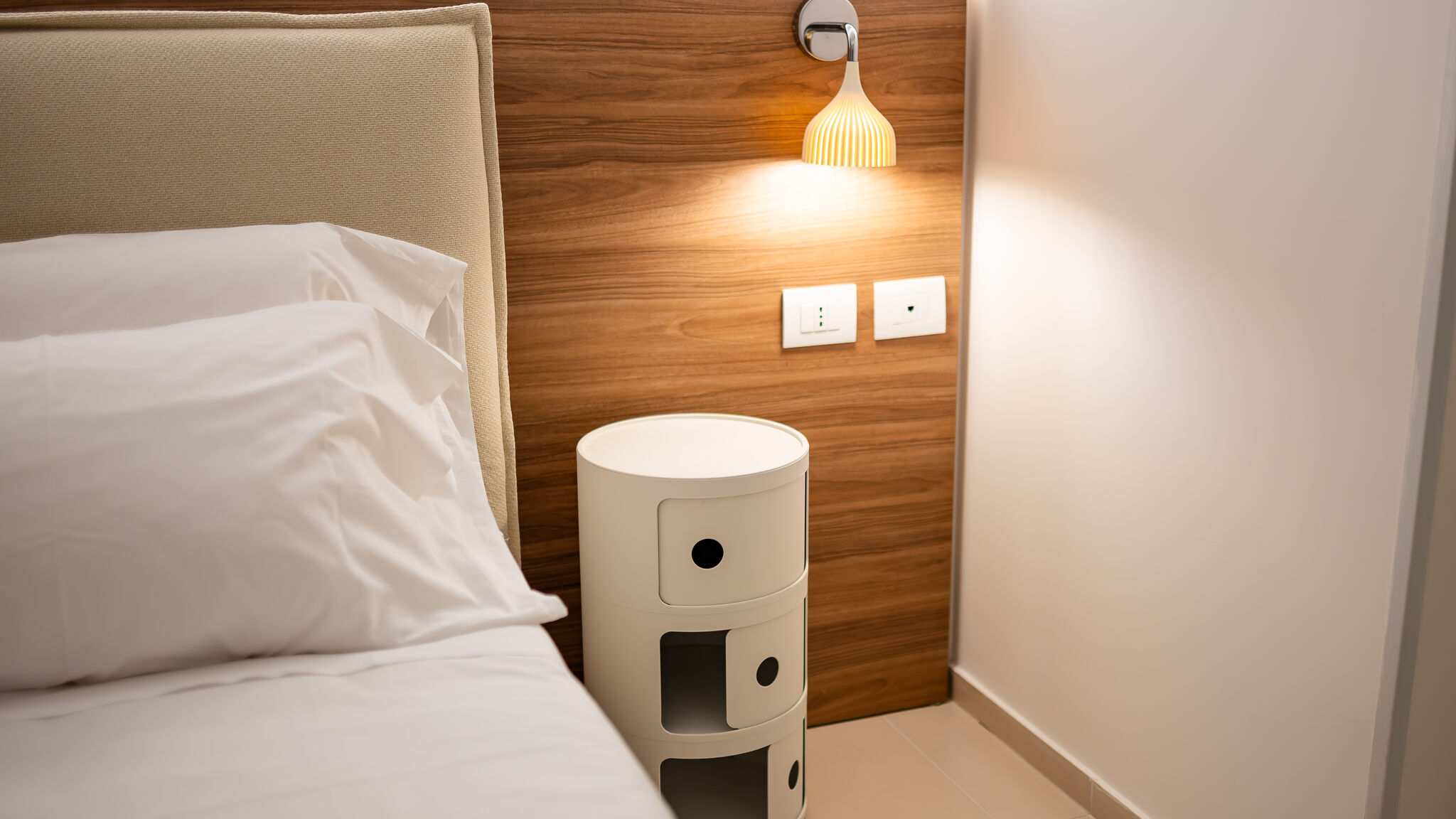 Italianway Monopoli Moments by Monholiday