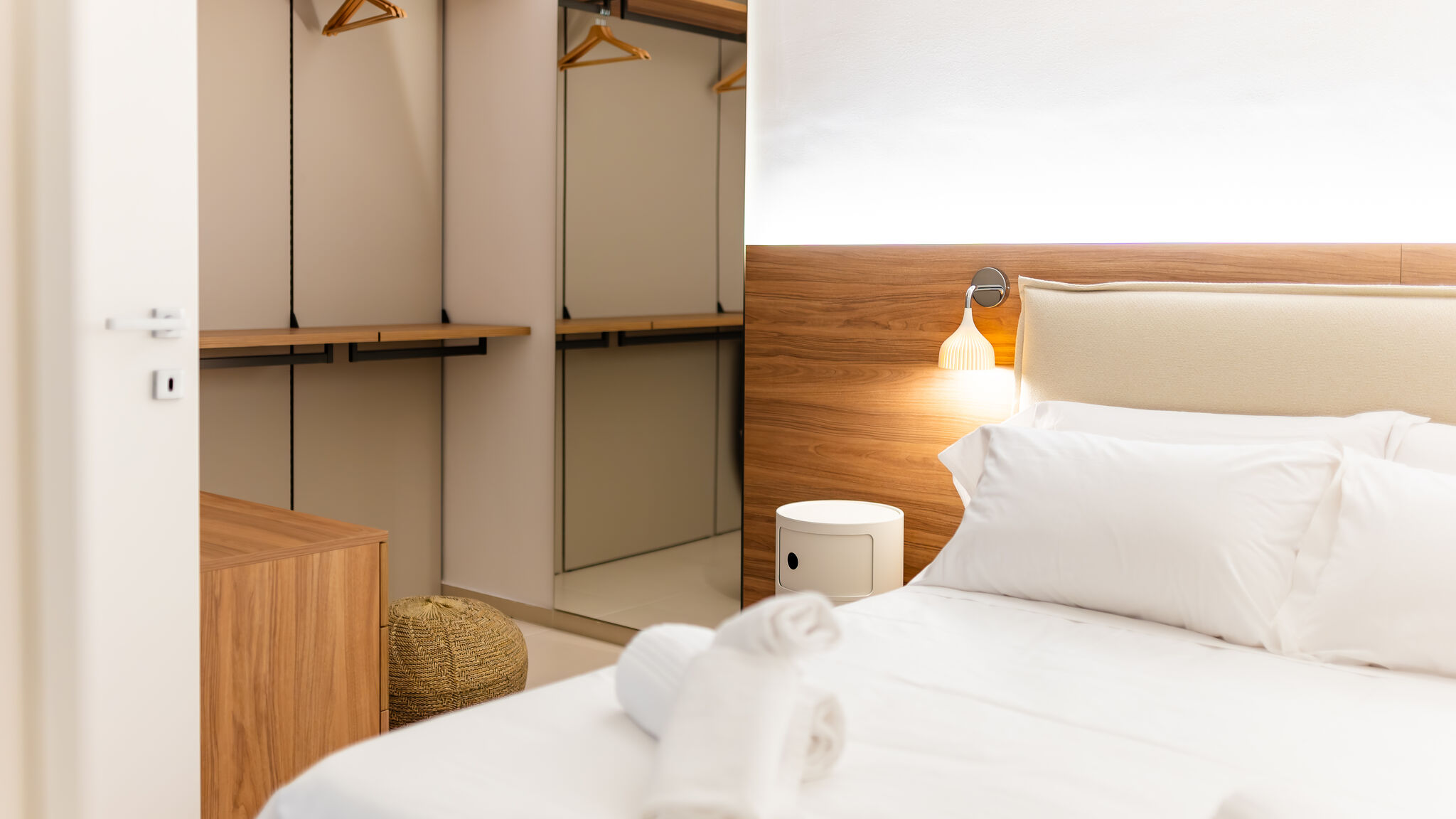 Italianway Monopoli Moments by Monholiday