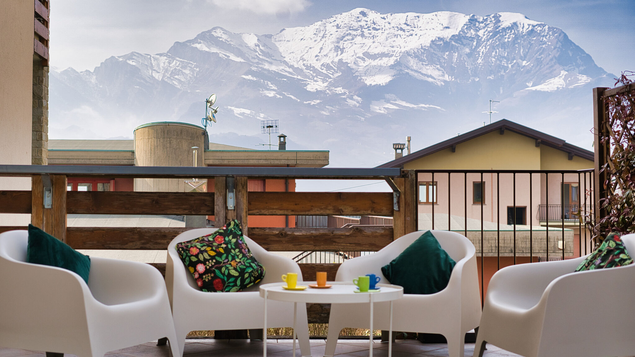 Italianway Cassina Valsassina NNHouse: large terrace and marvelous view