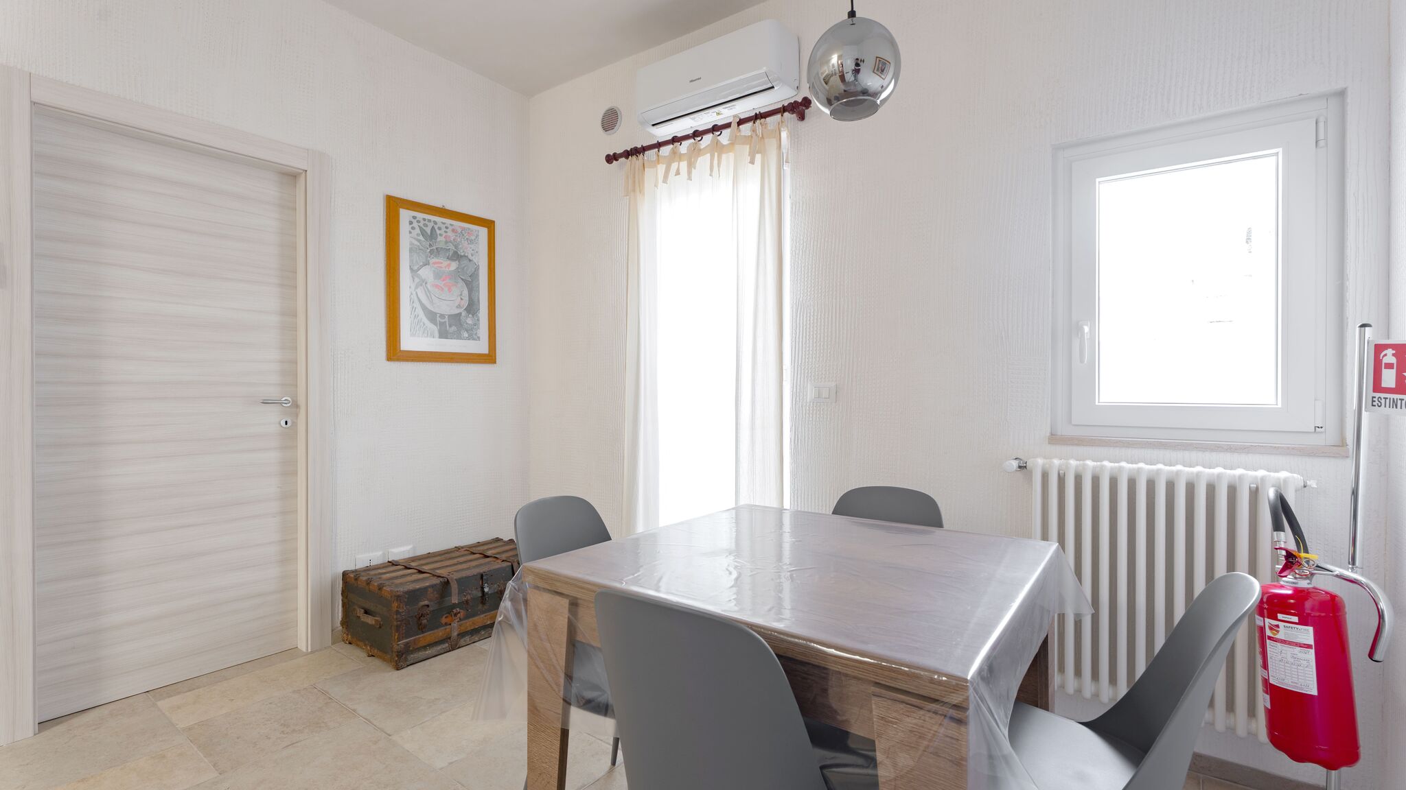 MONHOLIDAY - ospitalità e servizi per il turismo Monopoli Napulè by Monholiday