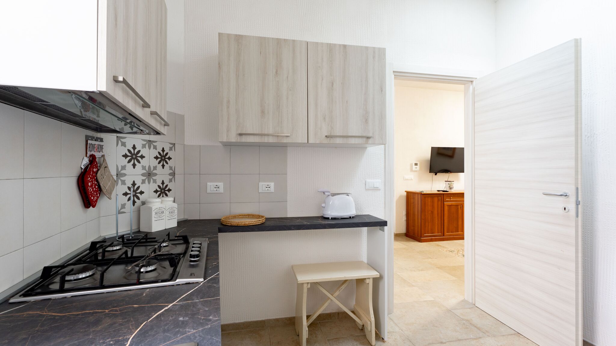 MONHOLIDAY - ospitalità e servizi per il turismo Monopoli Napulè by Monholiday