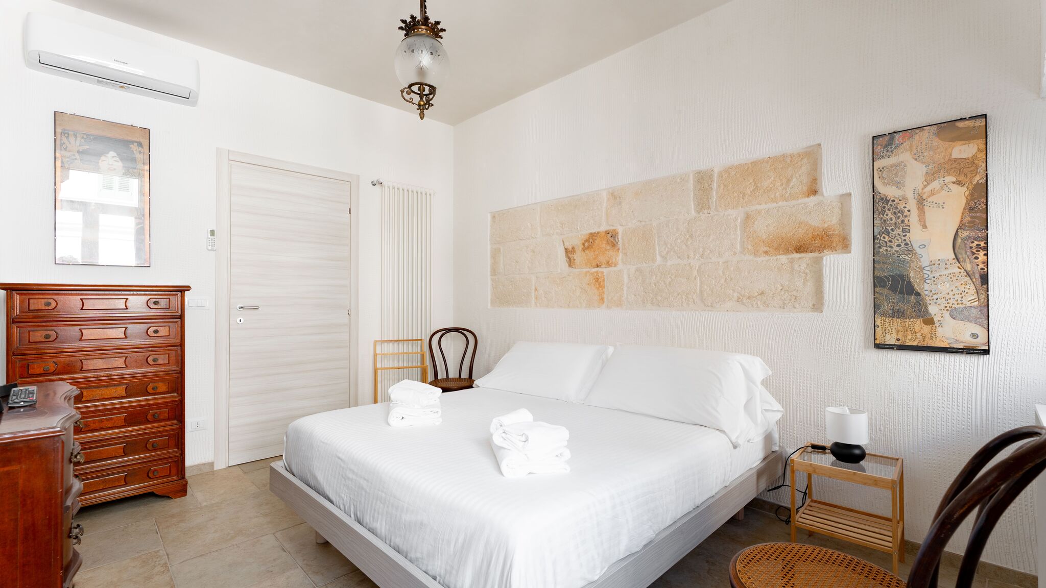 MONHOLIDAY - ospitalità e servizi per il turismo Monopoli Napulè by Monholiday