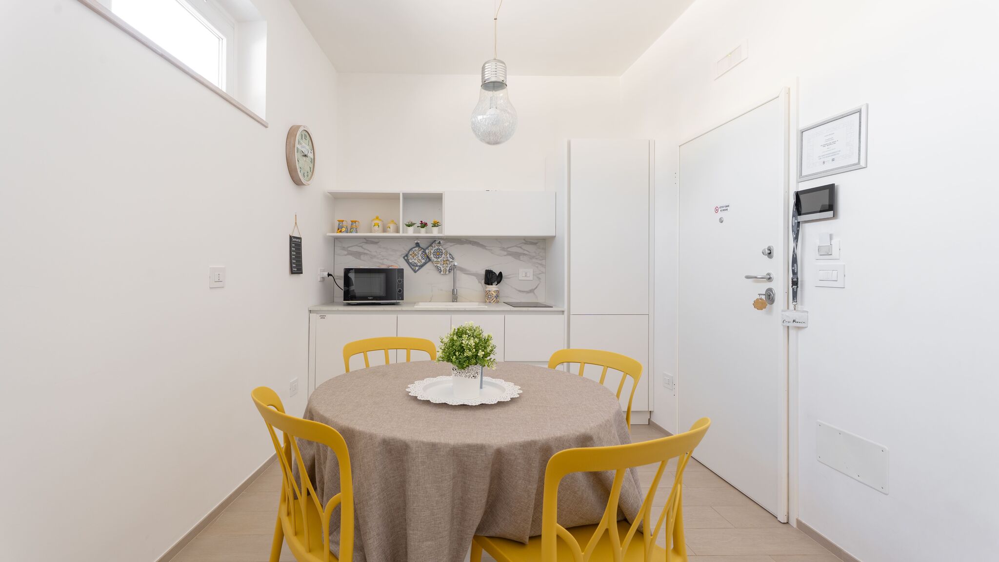 MONHOLIDAY - ospitalità e servizi per il turismo Monopoli Casa Peonia by Monholiday