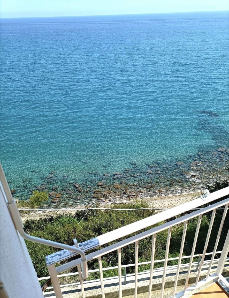 Italianway Andora Terrazza vista mare con posto auto privato