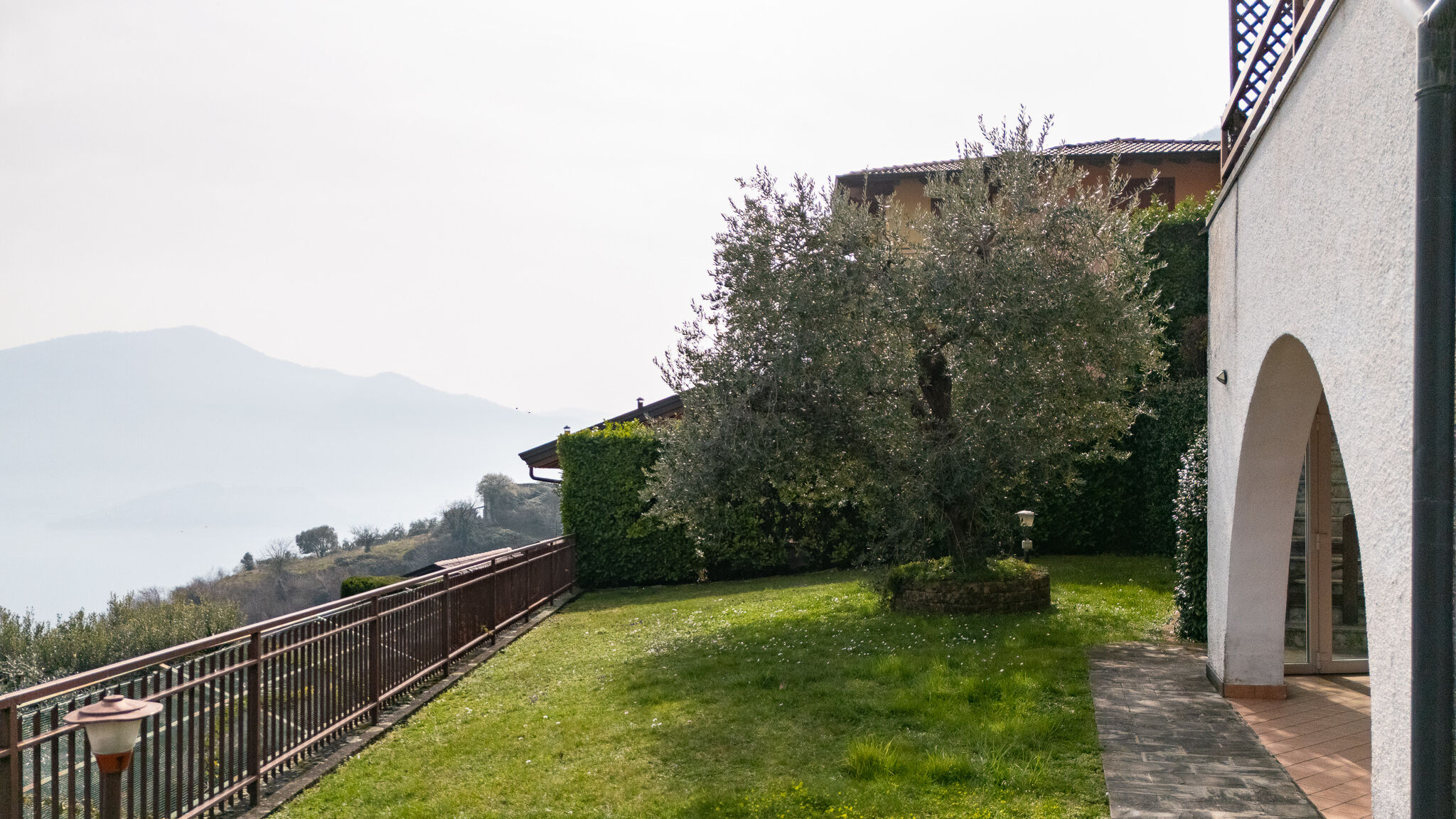 Italianway Tavernola Bergamasca La Terrazza sul Lago 