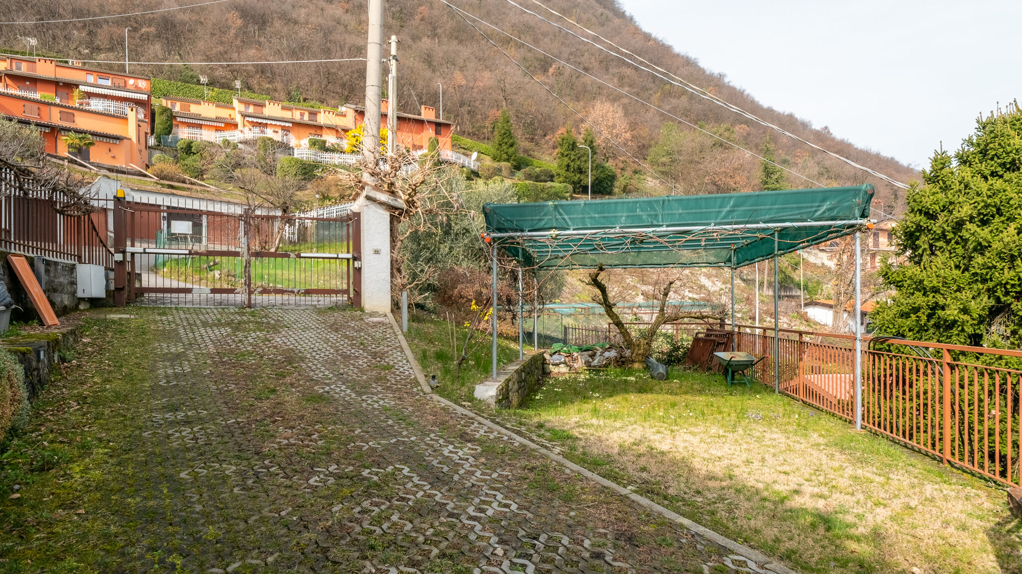 Italianway Tavernola Bergamasca La Terrazza sul Lago 