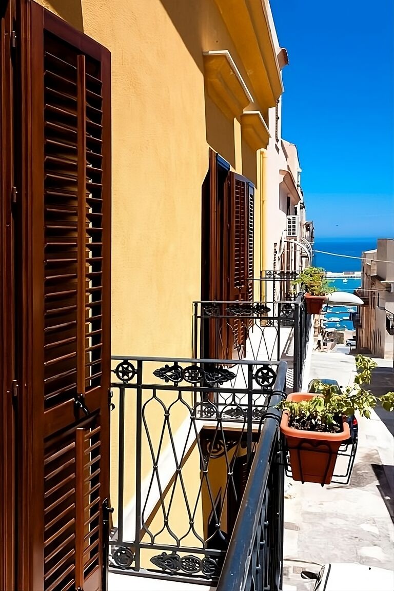 Visitsicilia Castellammare del Golfo Visitsicilia Le Magnolie 4
