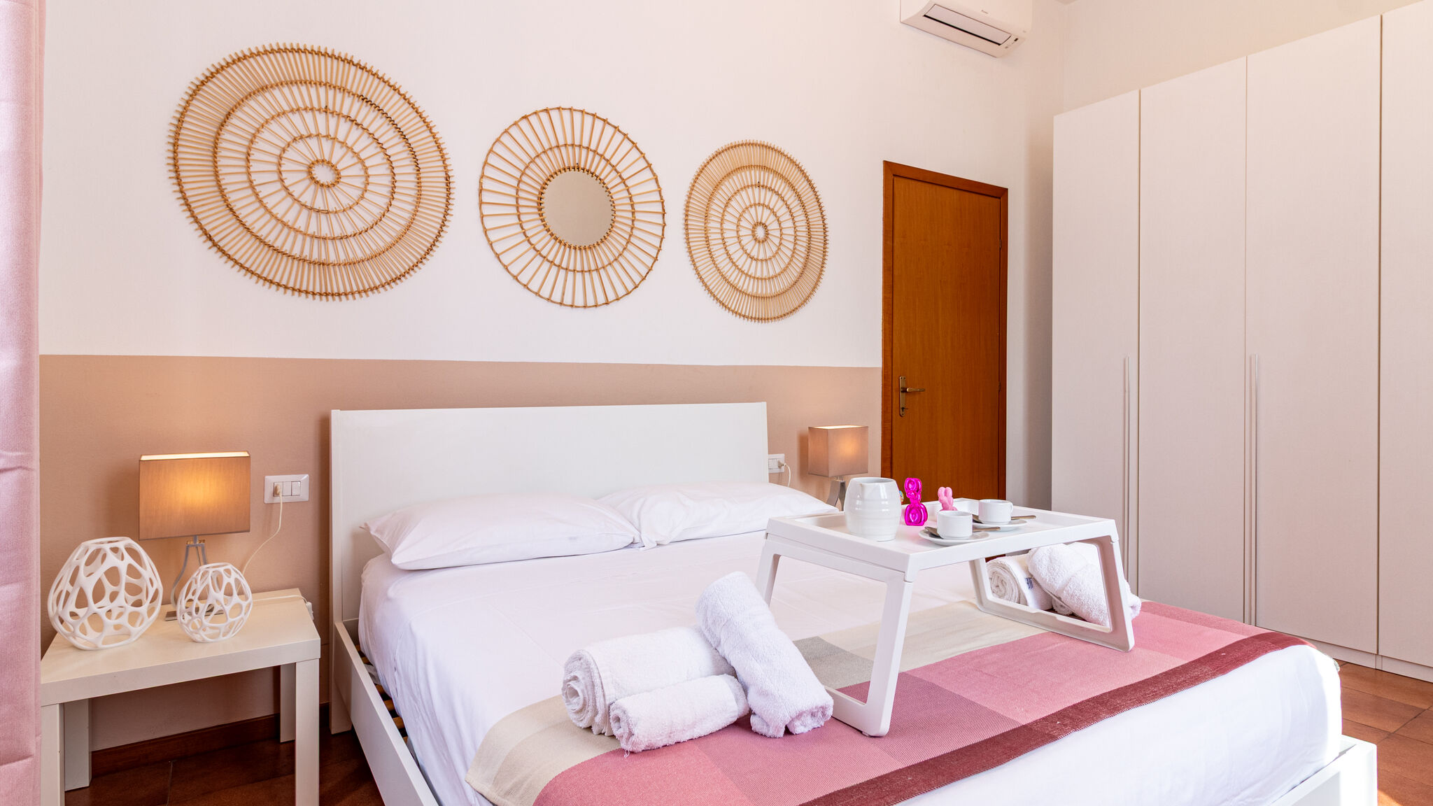 Italianway Monza La ringhiera fiorita - 102 by Houset