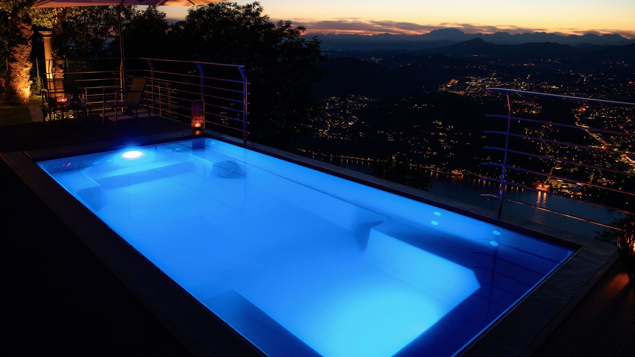 Italianway Brunate Villa Rouge by Elite Villas