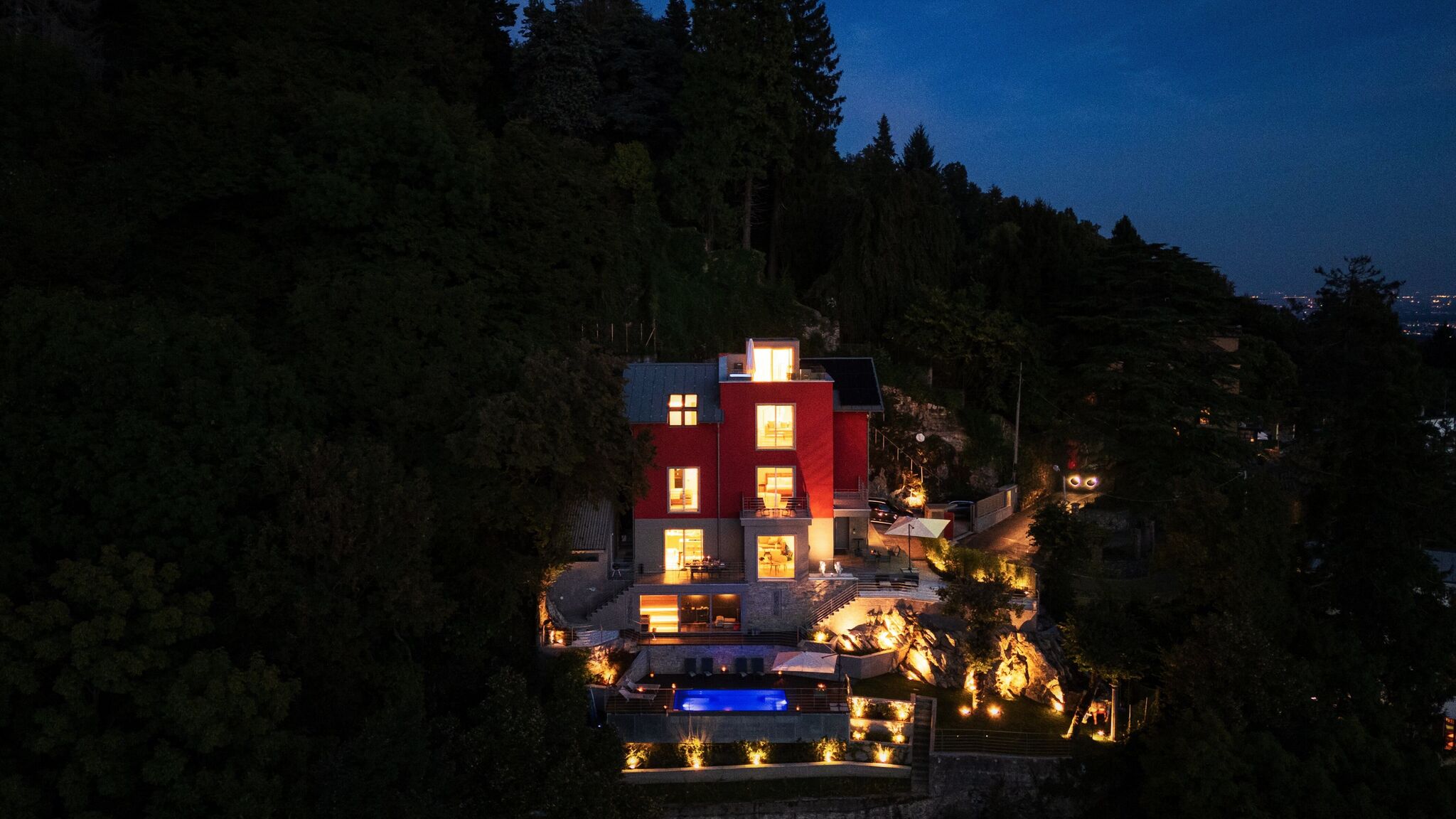 Italianway Brunate Villa Rouge by Elite Villas