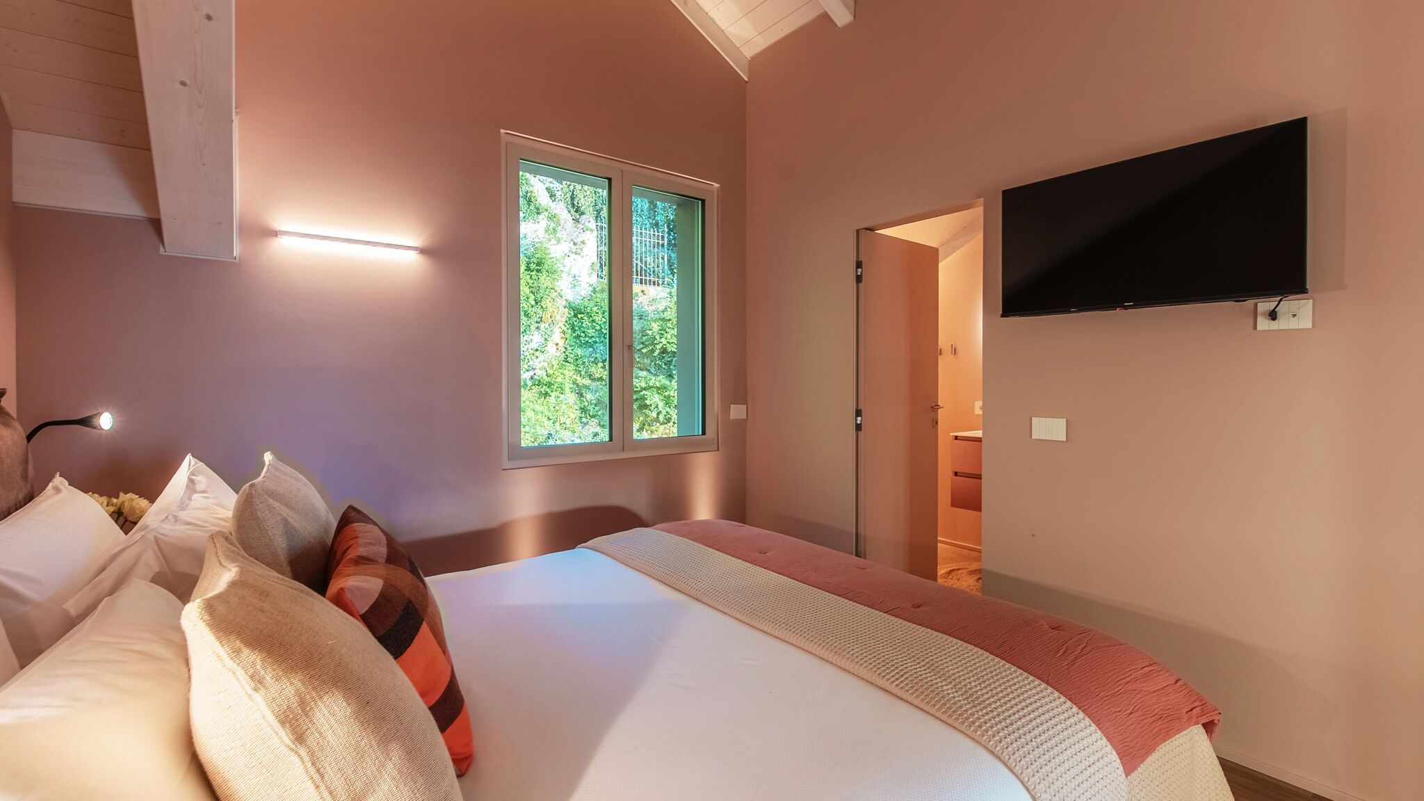 Italianway Brunate Villa Rouge by Elite Villas