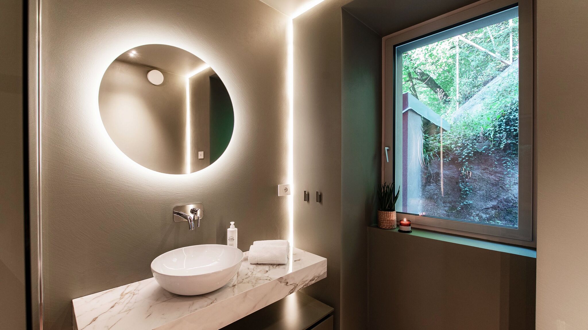 Italianway Brunate Villa Rouge by Elite Villas