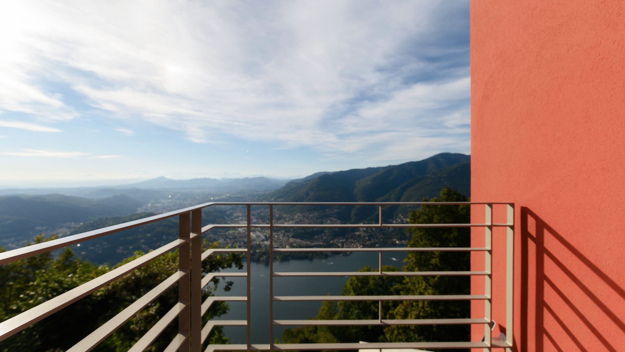 Italianway Brunate Villa Rouge by Elite Villas