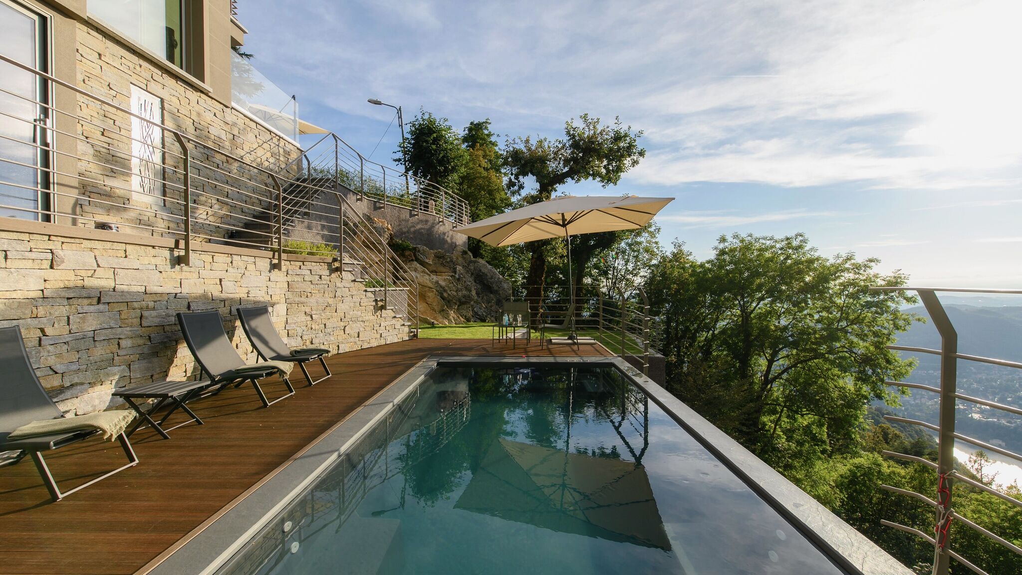 Italianway Brunate Villa Rouge by Elite Villas