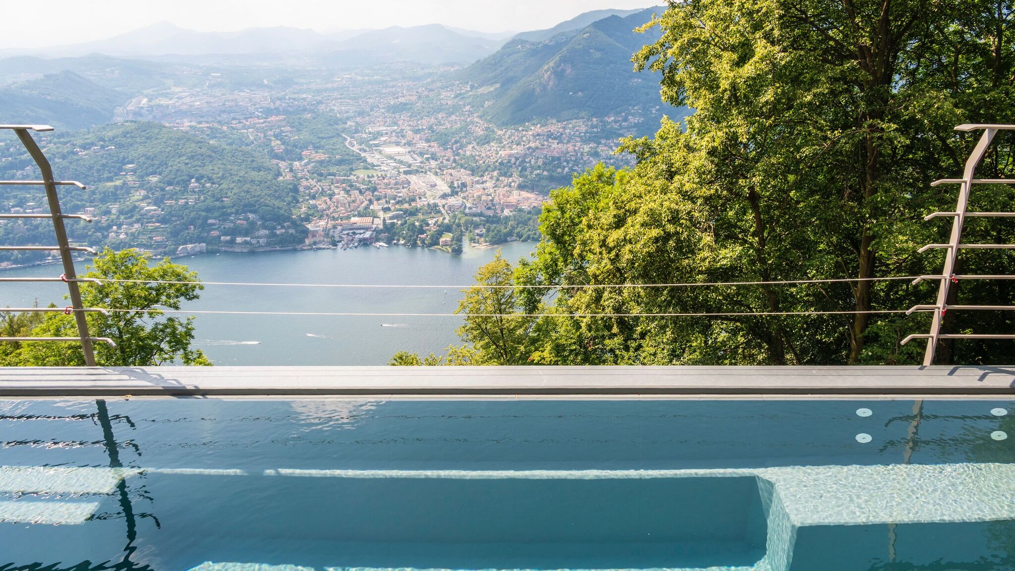 Italianway Brunate Villa Rouge by Elite Villas