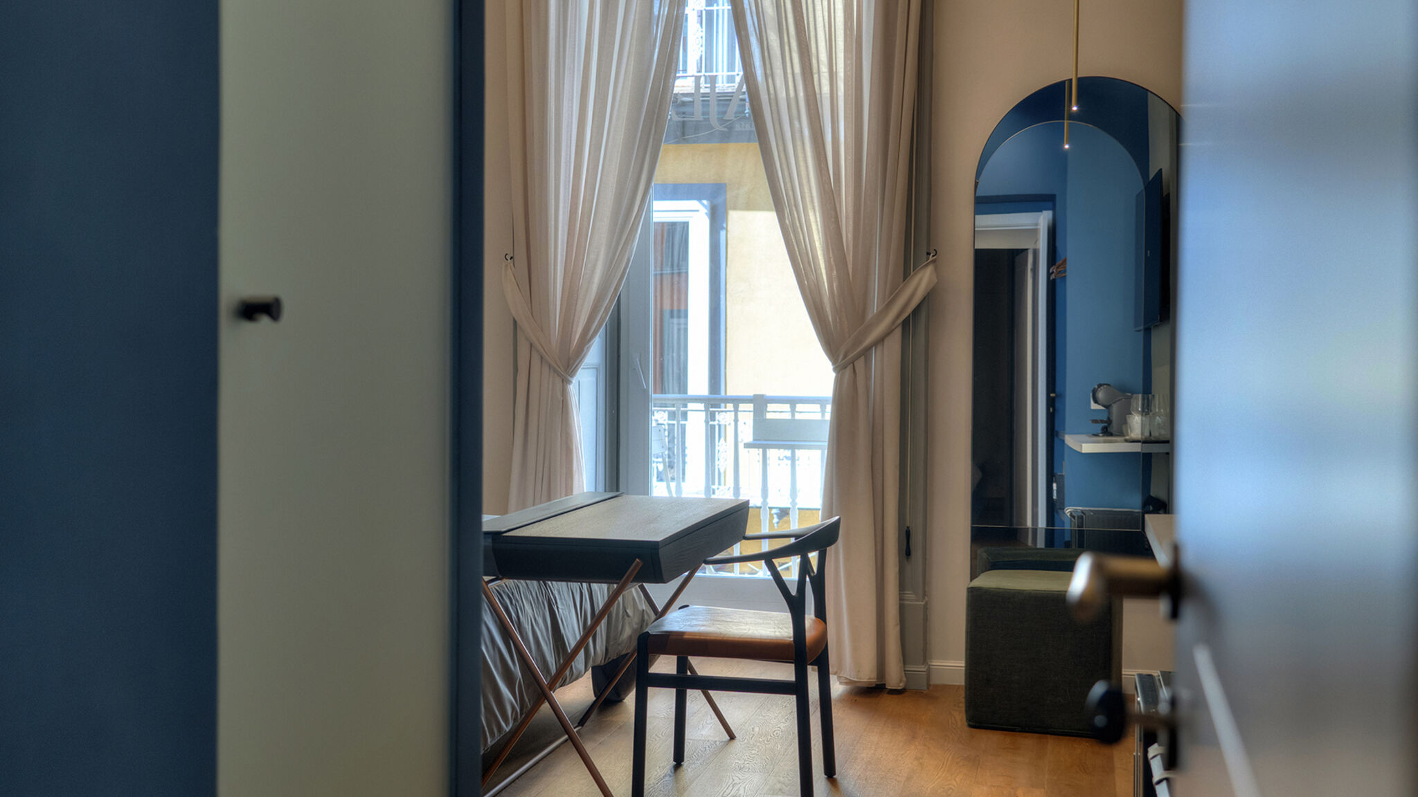 Italianway Napoli Via Chiaia 123 - Camera Oltremare