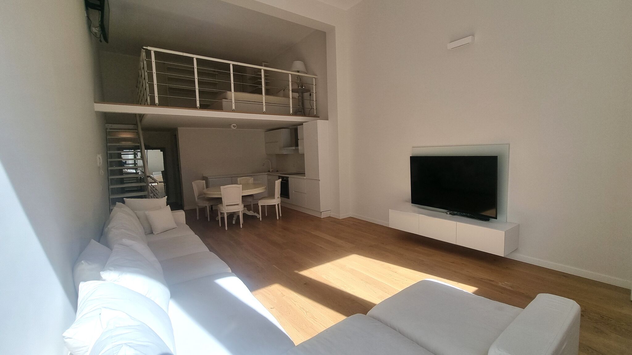 Italianway Milano Total White Loft Bocconi 