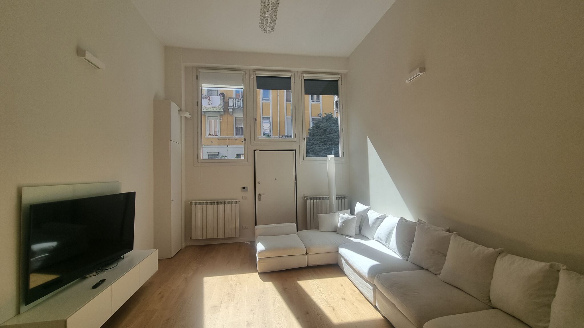 Italianway Milano Total White Loft Bocconi 