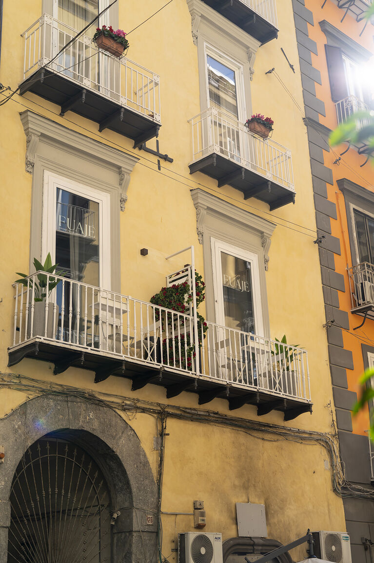 Italianway Napoli Via Chiaia 123 - Camera Pinea