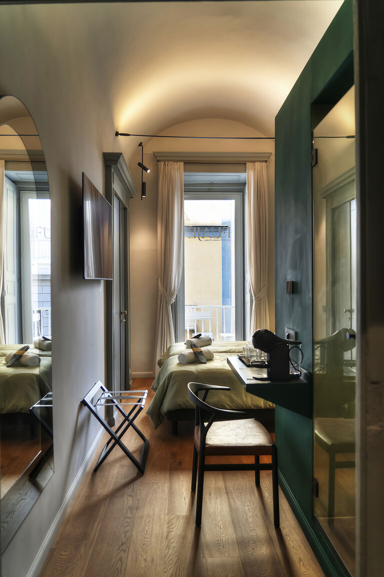 Italianway Napoli Via Chiaia 123 - Camera Pinea