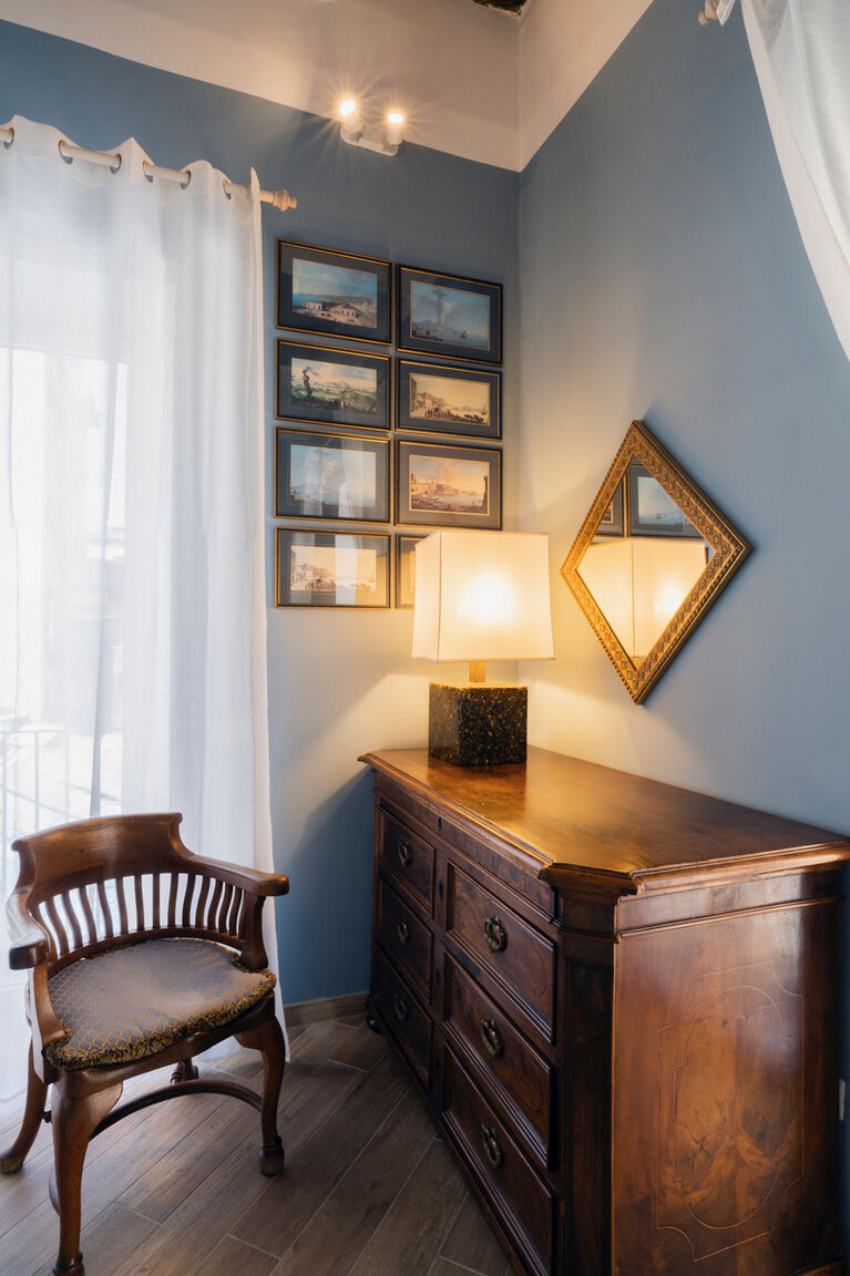 Italianway Napoli Traversa II Giuseppe Garibaldi 5 - 2° piano