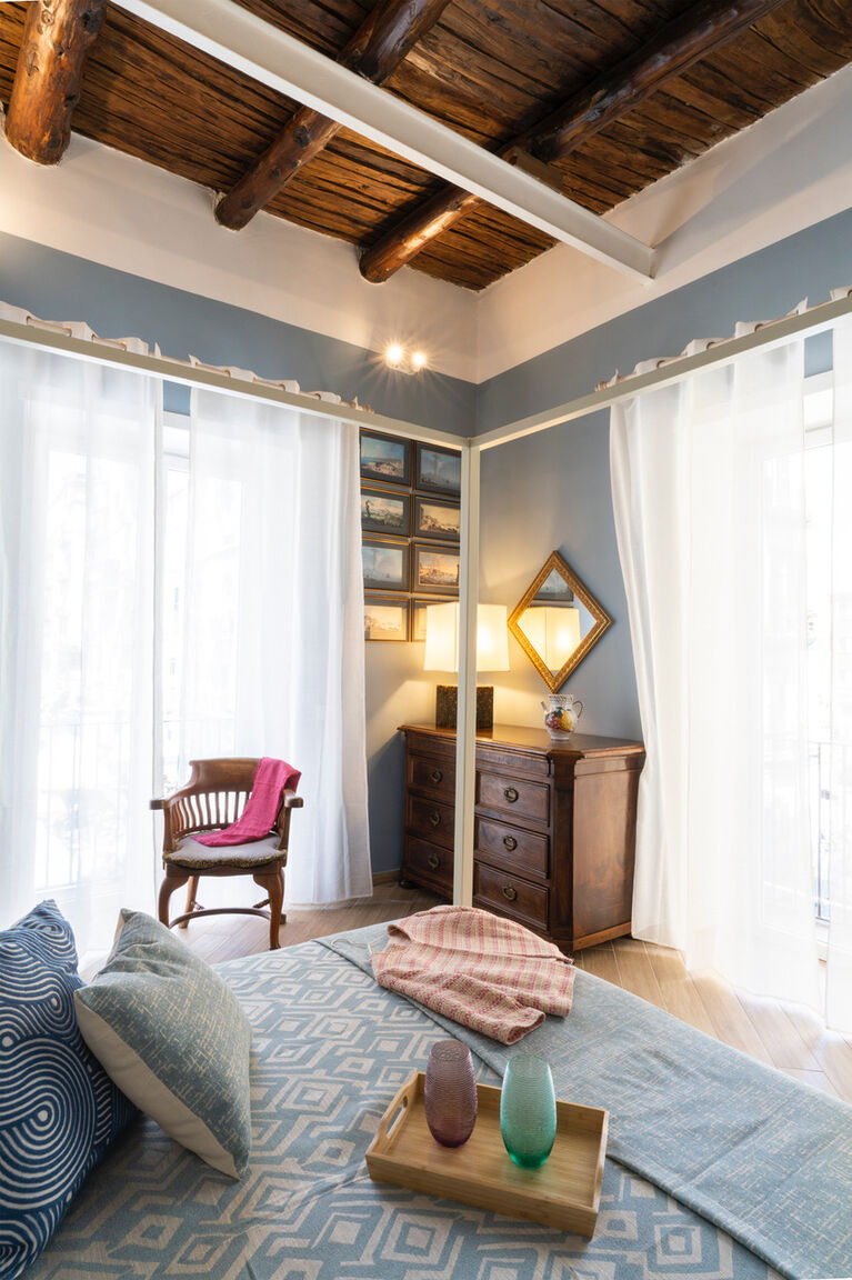 Italianway Napoli Traversa II Giuseppe Garibaldi 5 - 2° piano