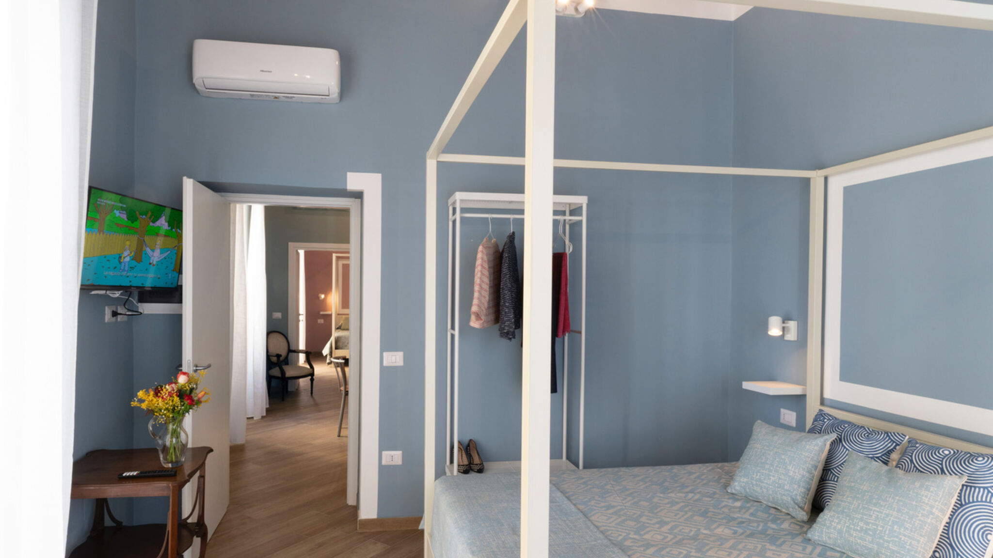 Italianway Napoli Traversa II Giuseppe Garibaldi 5 - 2° piano