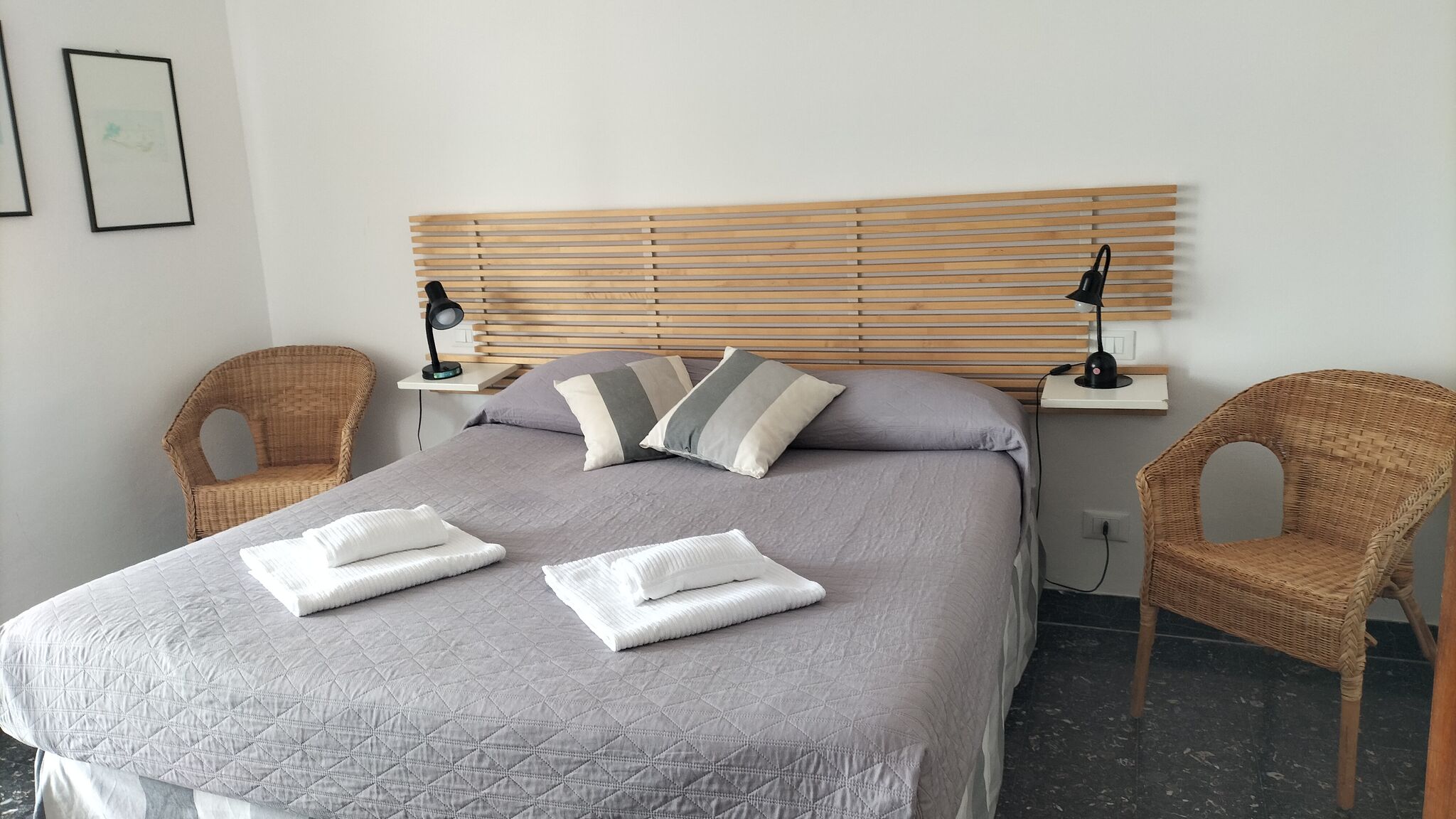 Italianway Monterosso al Mare  Bea's Apartment - the window to the sea with A/C