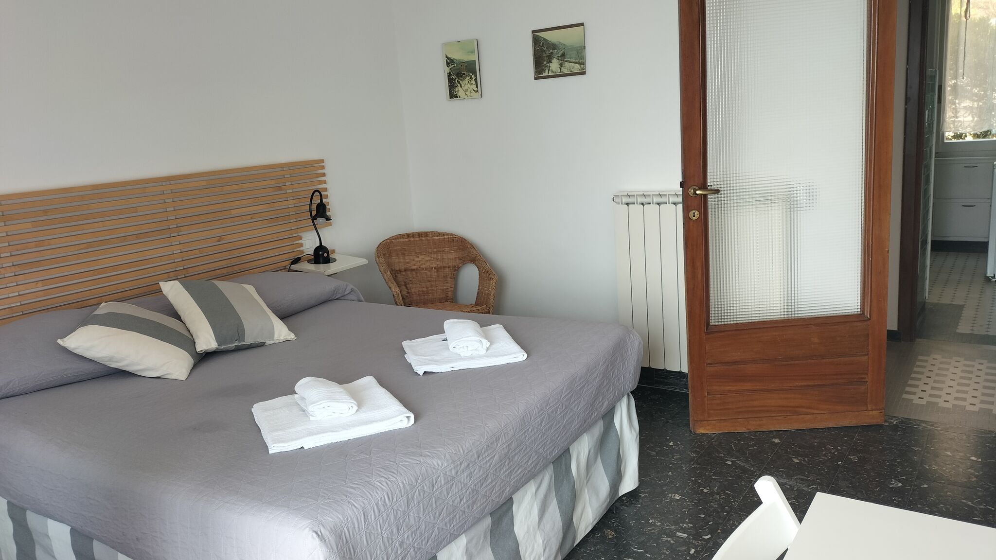 Italianway Monterosso al Mare  Bea's Apartment - the window to the sea with A/C