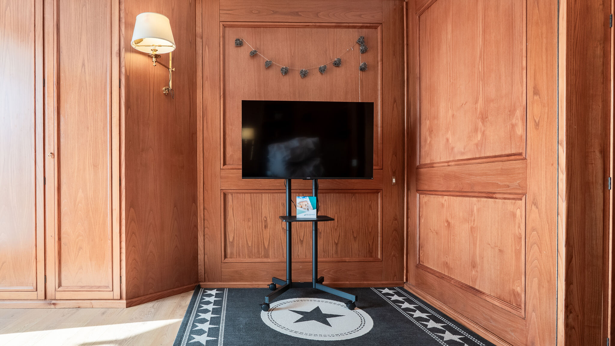 Italianway Valtournenche Casa Lobita – Panoramic Balcony Walk to Gondola