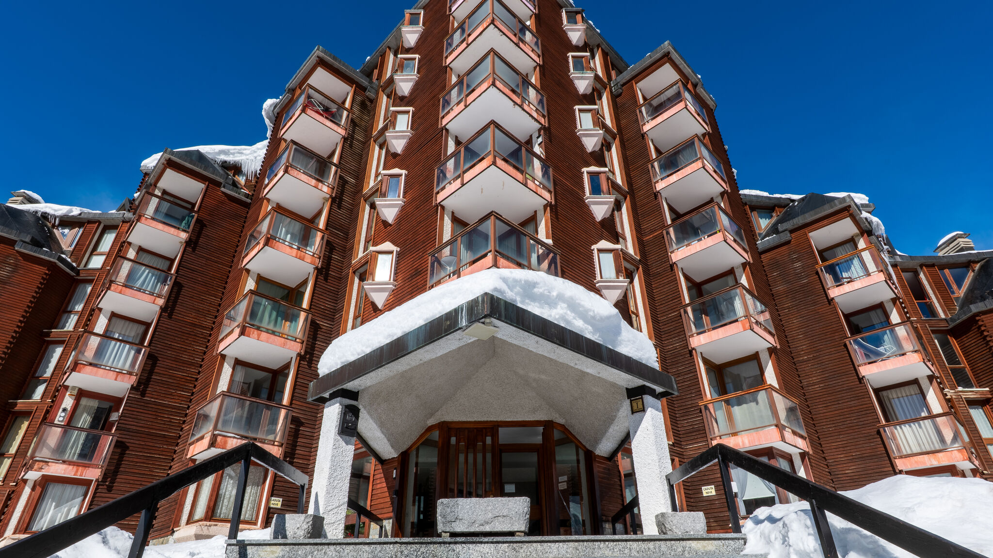 Italianway Valtournenche Casa Lobita – Panoramic Balcony Walk to Gondola