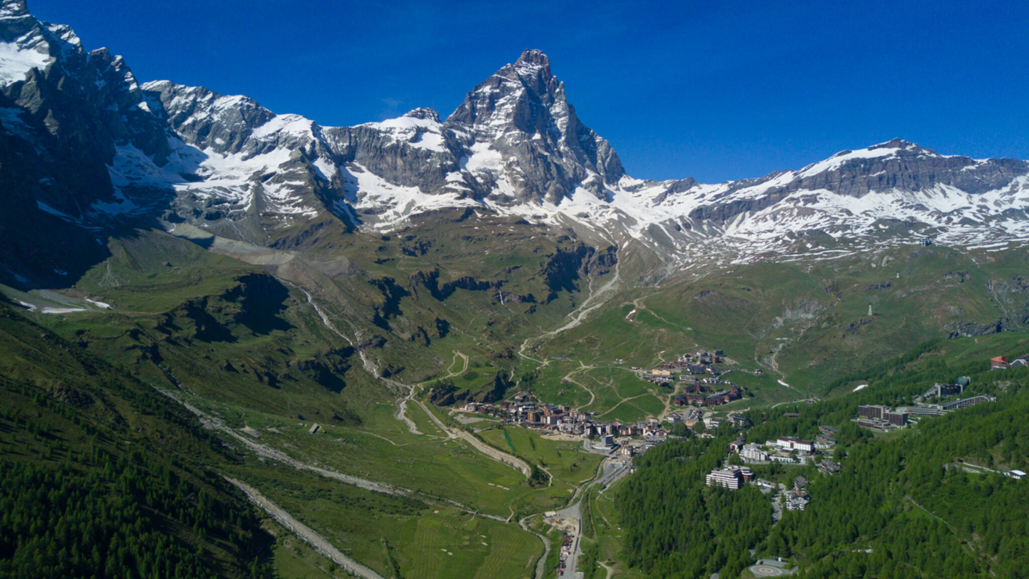 Italianway Valtournenche Casa Lobita – Panoramic Balcony Walk to Gondola
