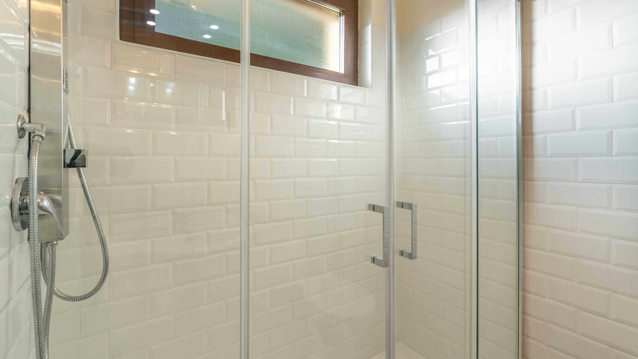 Italianway Porlezza Miravalle - Lago di Lugano con Spiaggia Privata