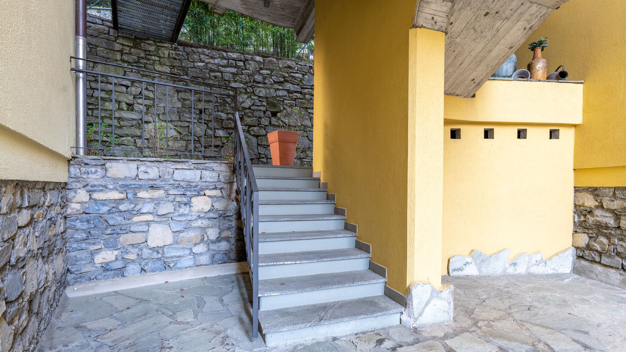 Italianway Porlezza Miravalle - Lago di Lugano con Spiaggia Privata