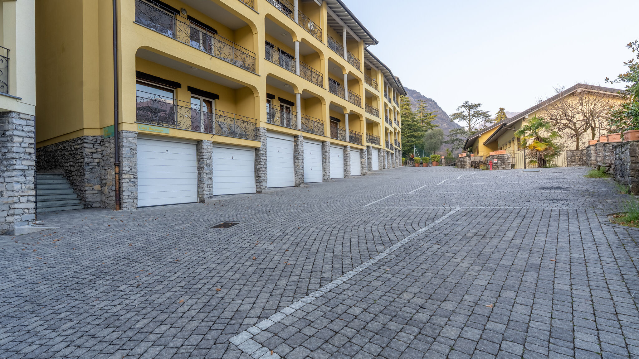 Italianway Porlezza Miravalle - Lago di Lugano con Spiaggia Privata