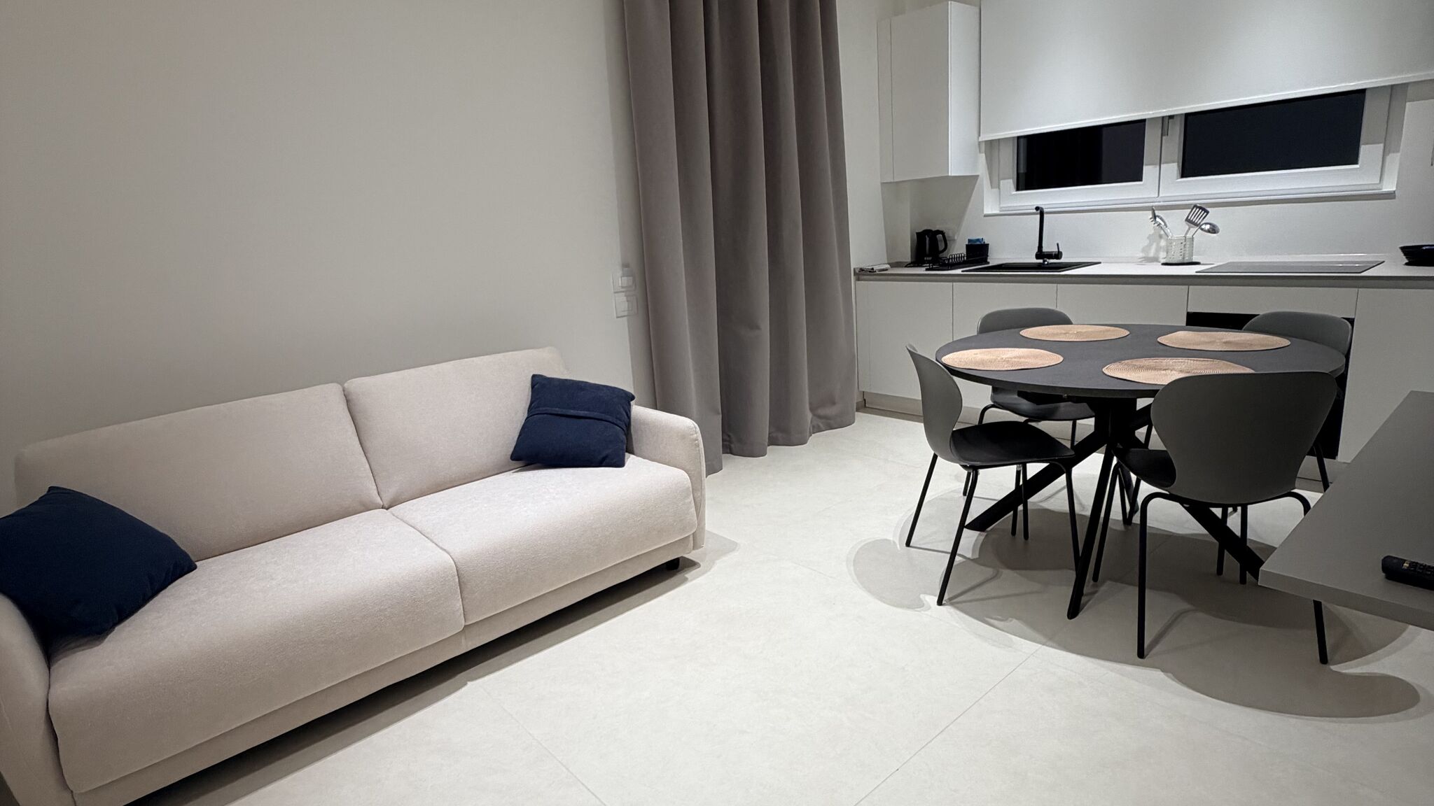 Italianway Monopoli Solymar Mare by Monholiday