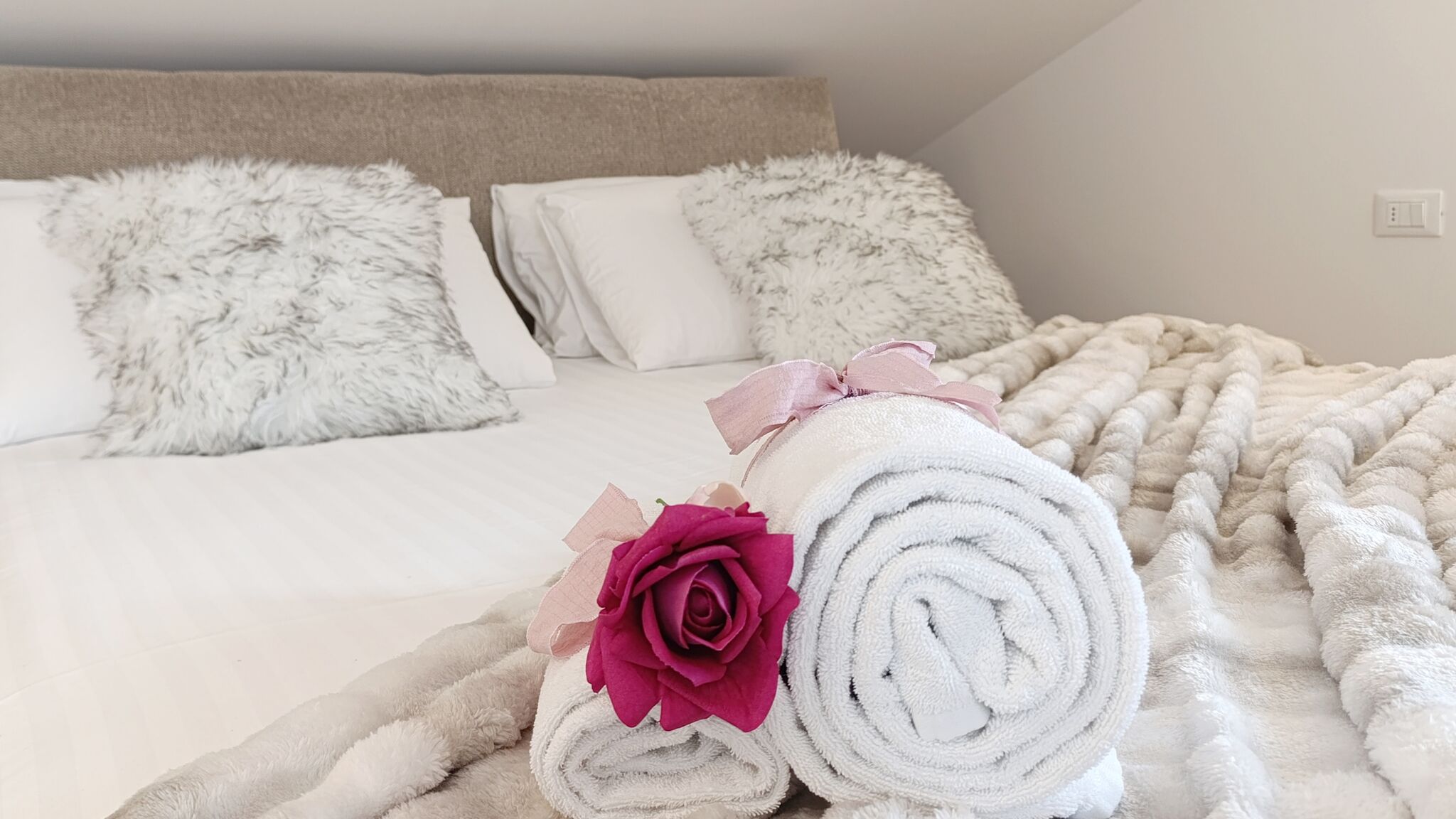 Italianway Chioggia Imperial Golden Suite by Ca-Sa Check