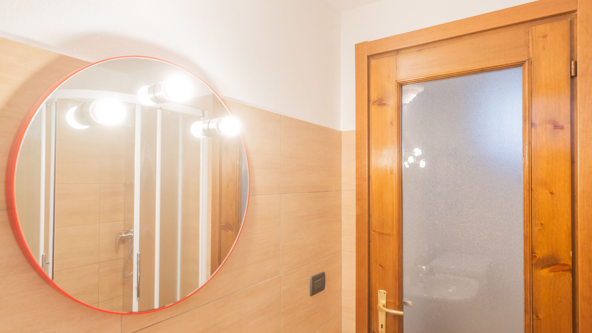 Italianway Tremezzina Piccola Abbazia by RentAllComo