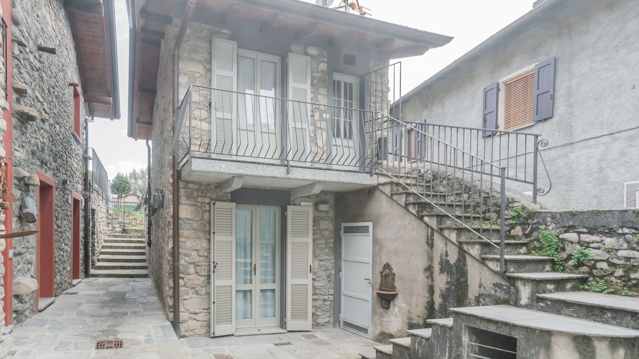 Italianway Tremezzina Piccola Abbazia by RentAllComo