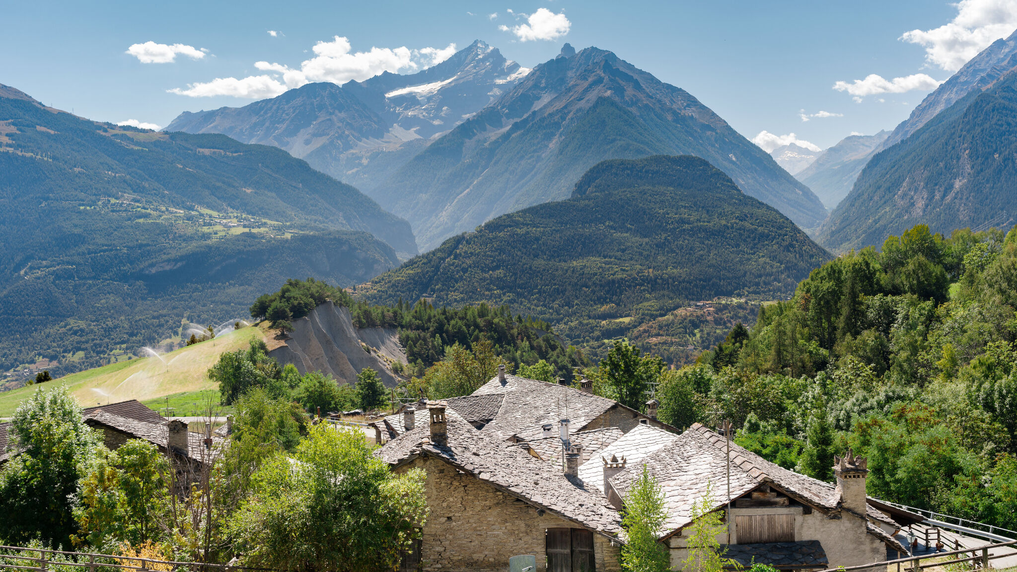 Italianway Gressan Chalet Les Fleurs - Scenic Alpine Retreat 