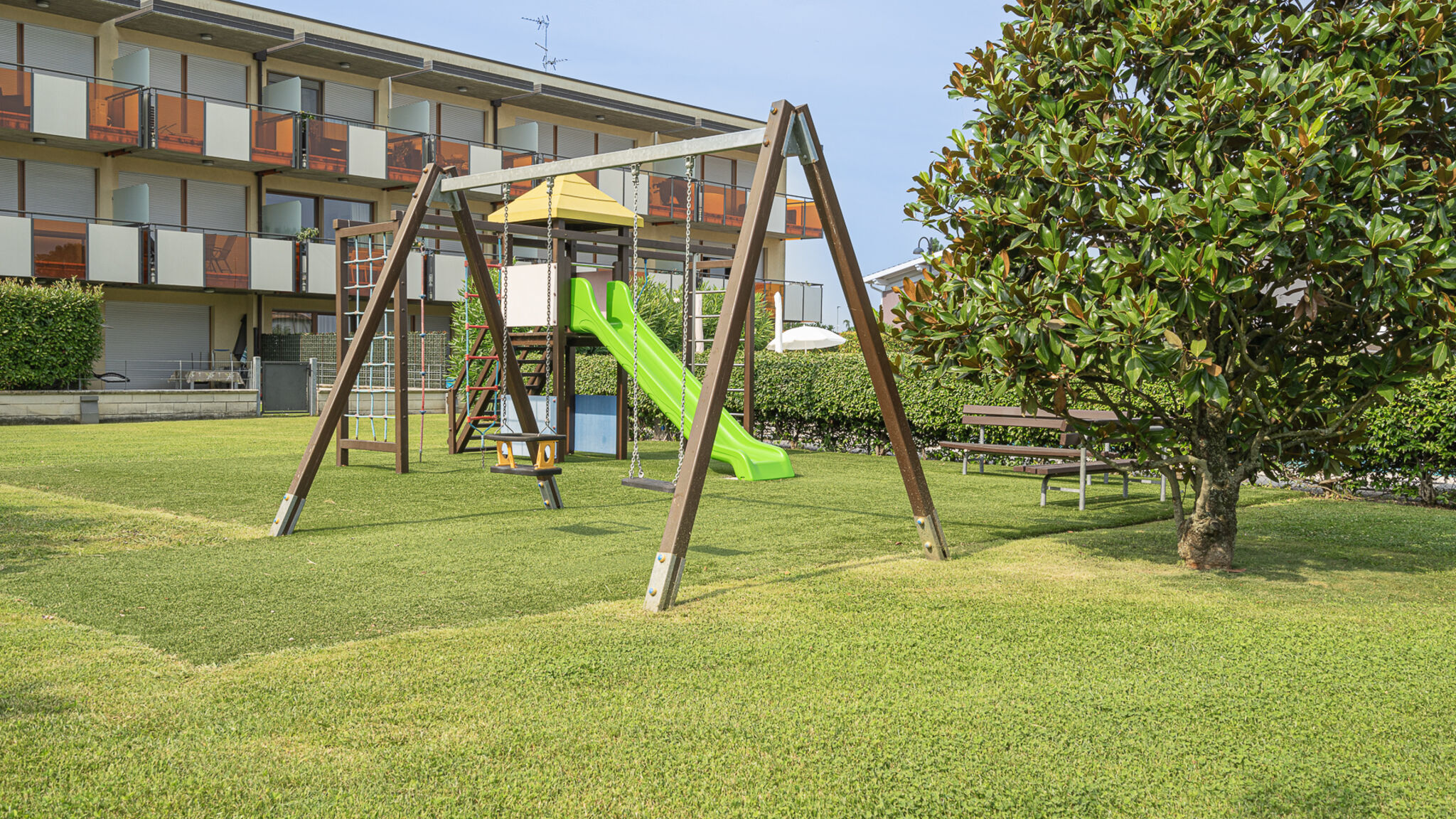 Italianway Sirmione Luminoso Appartamento con piscina secondo piano