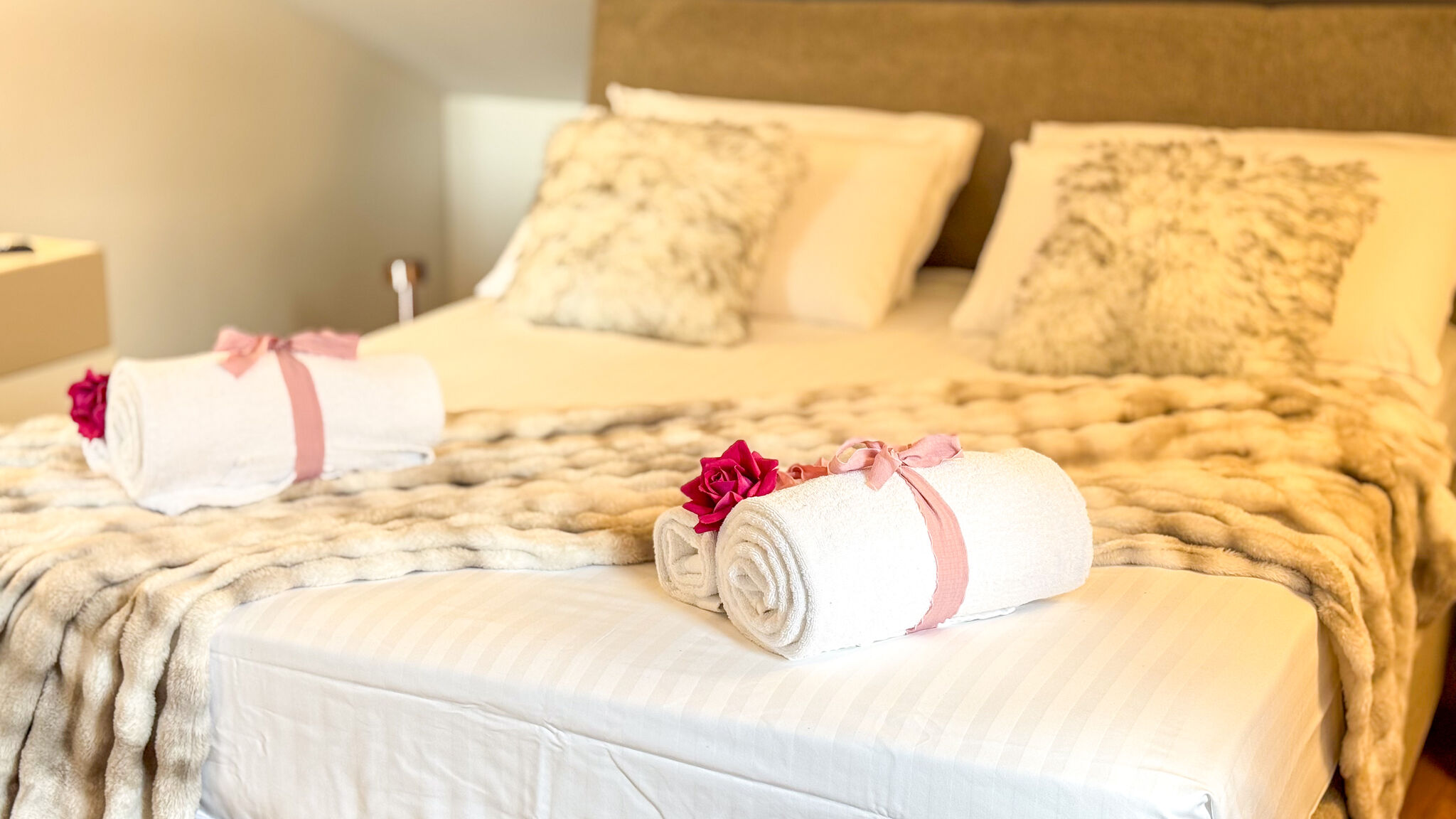 Italianway Chioggia Imperial Golden Suite by Ca-Sa Check