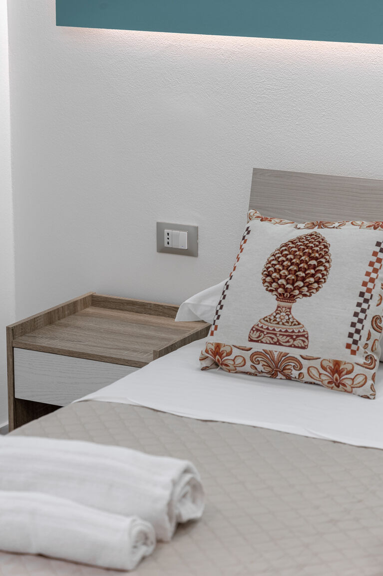 Italianway Terrasini Sea center Sicily Triple 2 Primo Piano