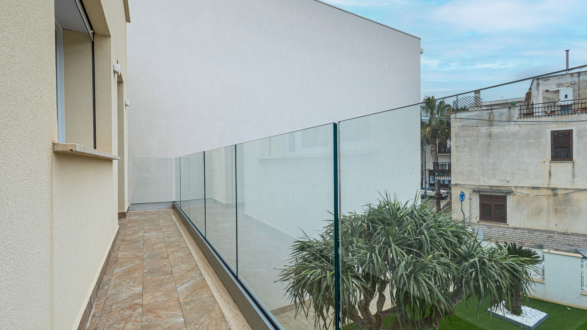 Italianway Terrasini Sea center Sicily Triple Primo Piano