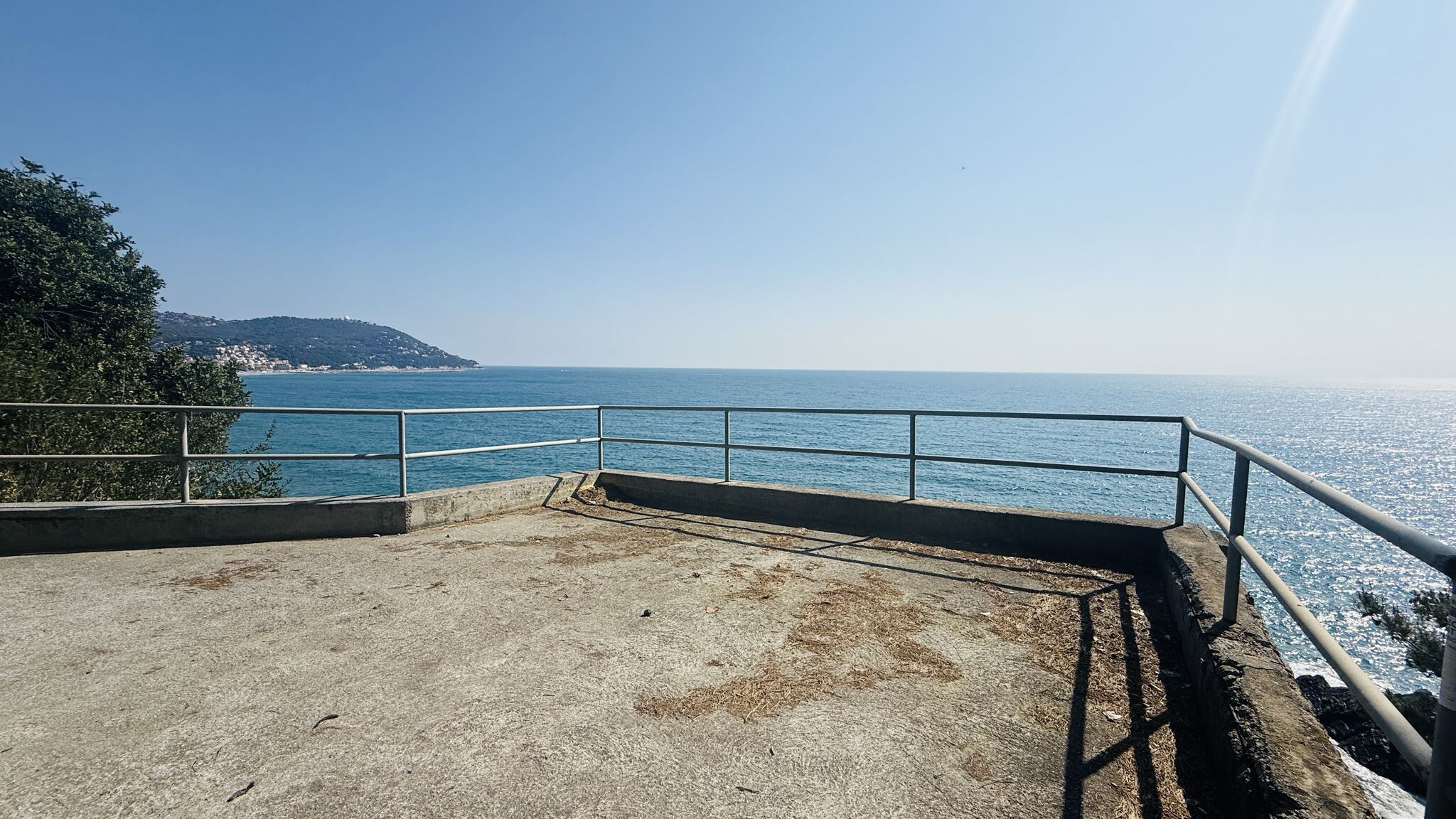 Italianway Andora Elegante vista mare con posto auto privato