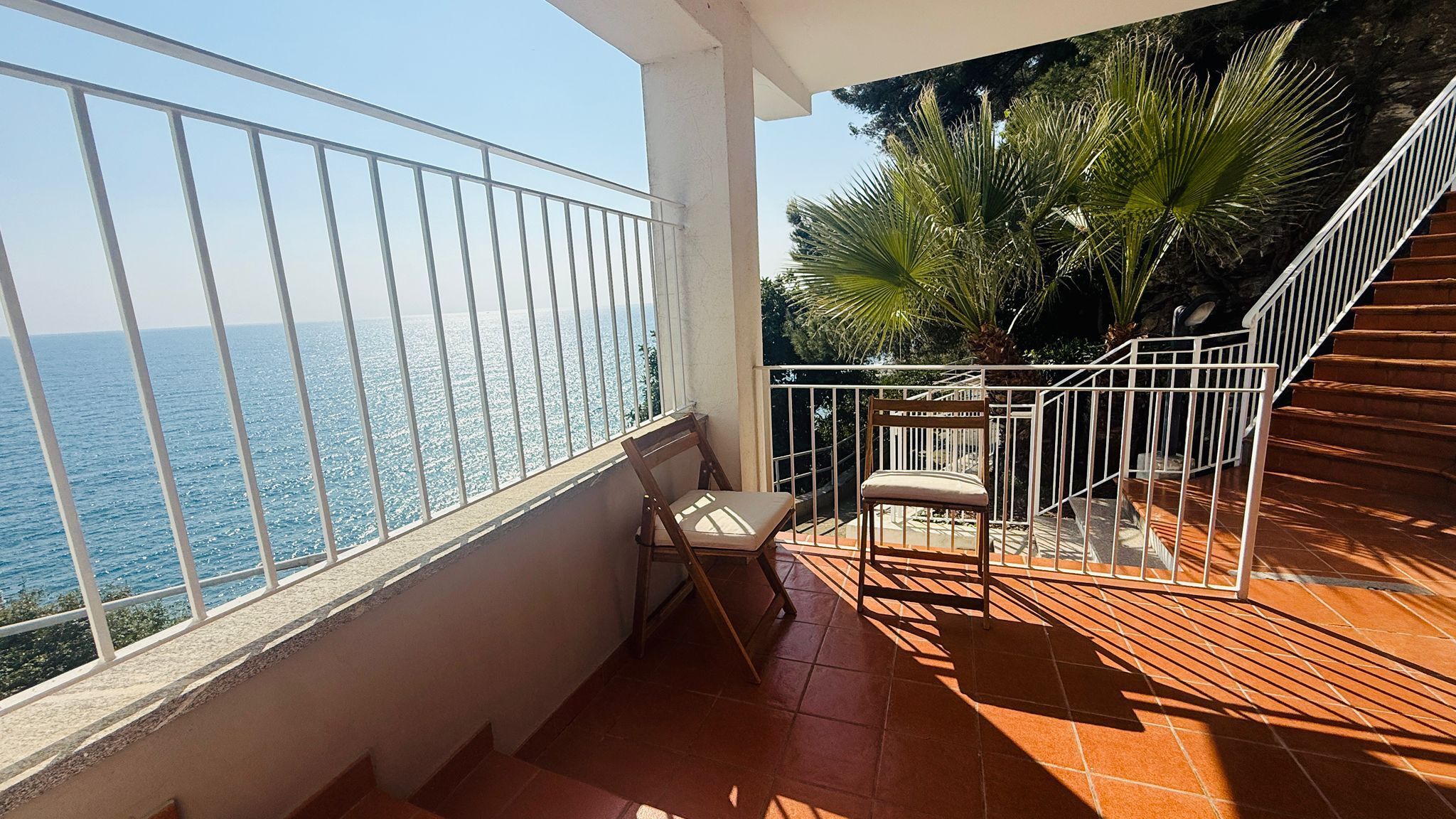 Italianway Andora Elegante vista mare con posto auto privato