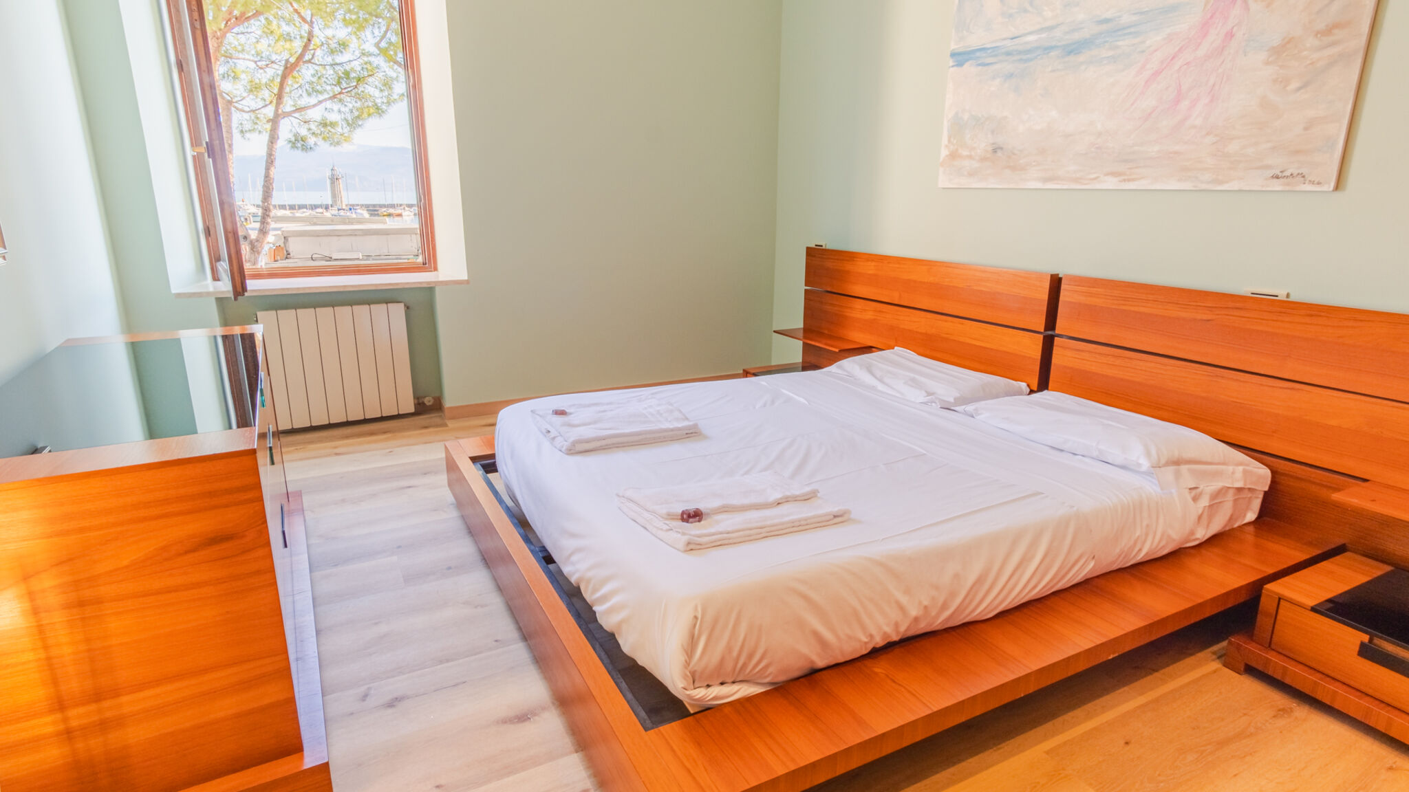 Italianway Desenzano del Garda Romantic Coast View