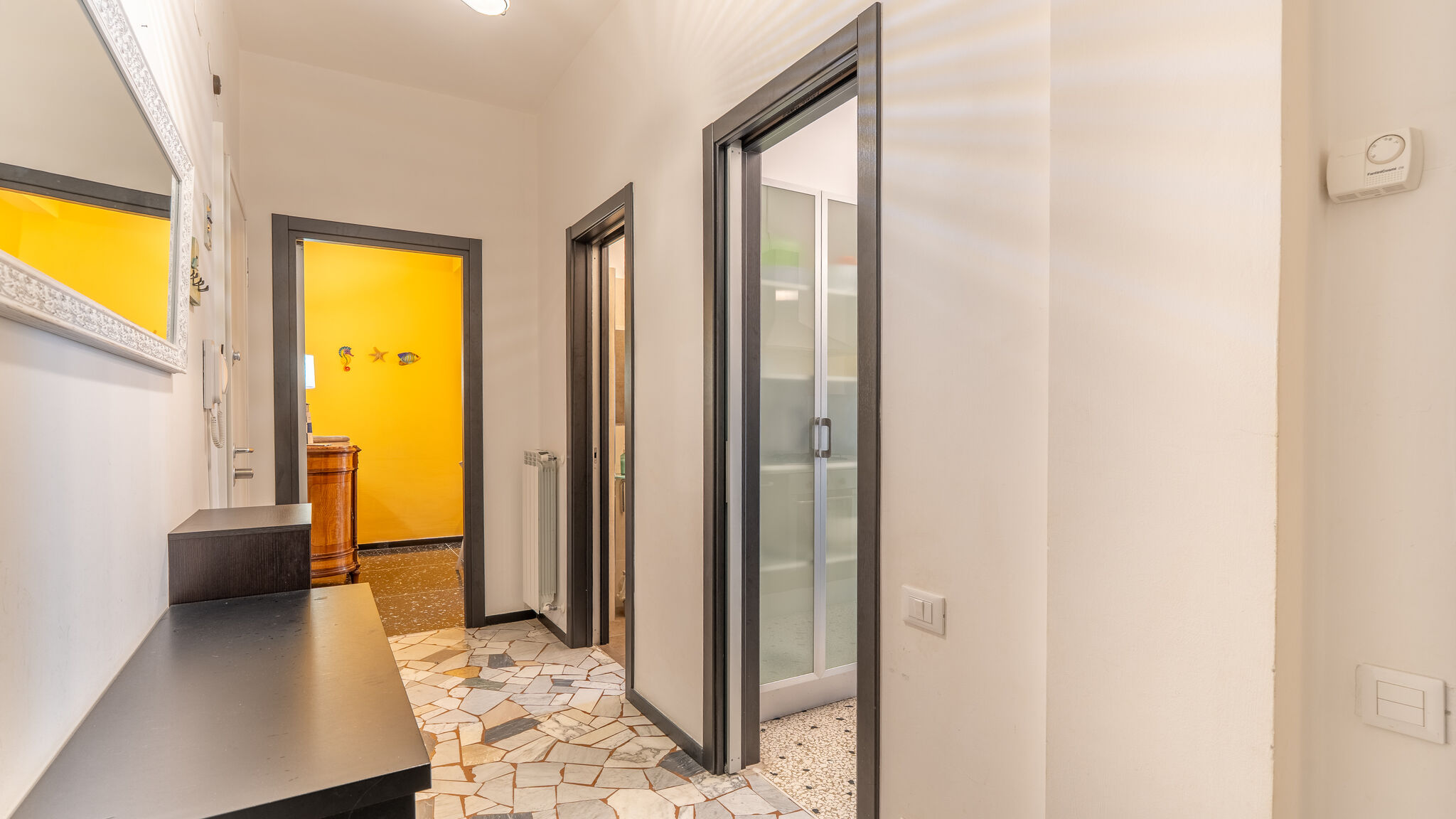 Italianway Spotorno La Stella Marina - 150 metri dal Mare con Box auto