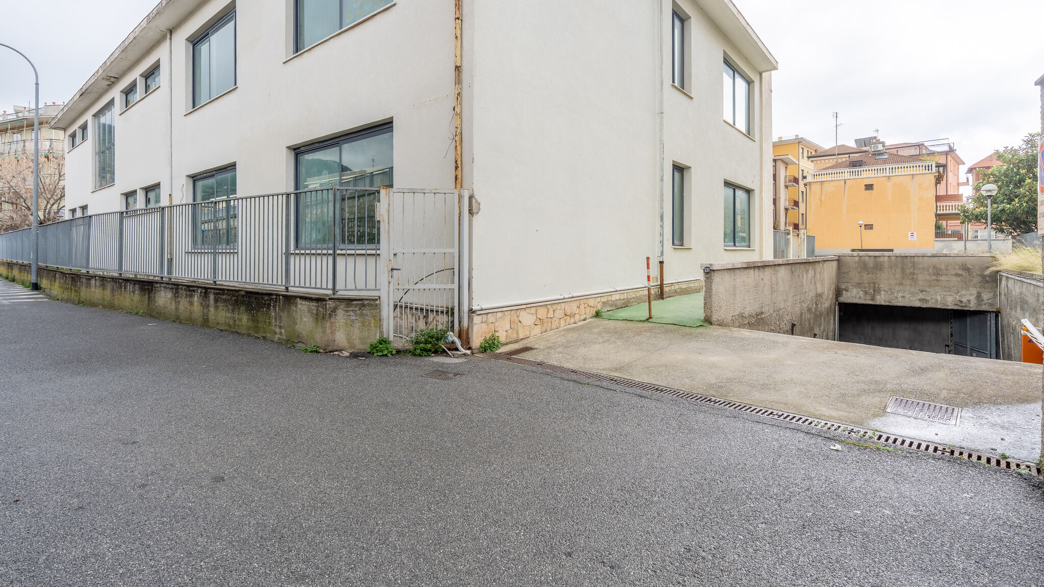 Italianway Spotorno La Stella Marina - 150 metri dal Mare con Box auto