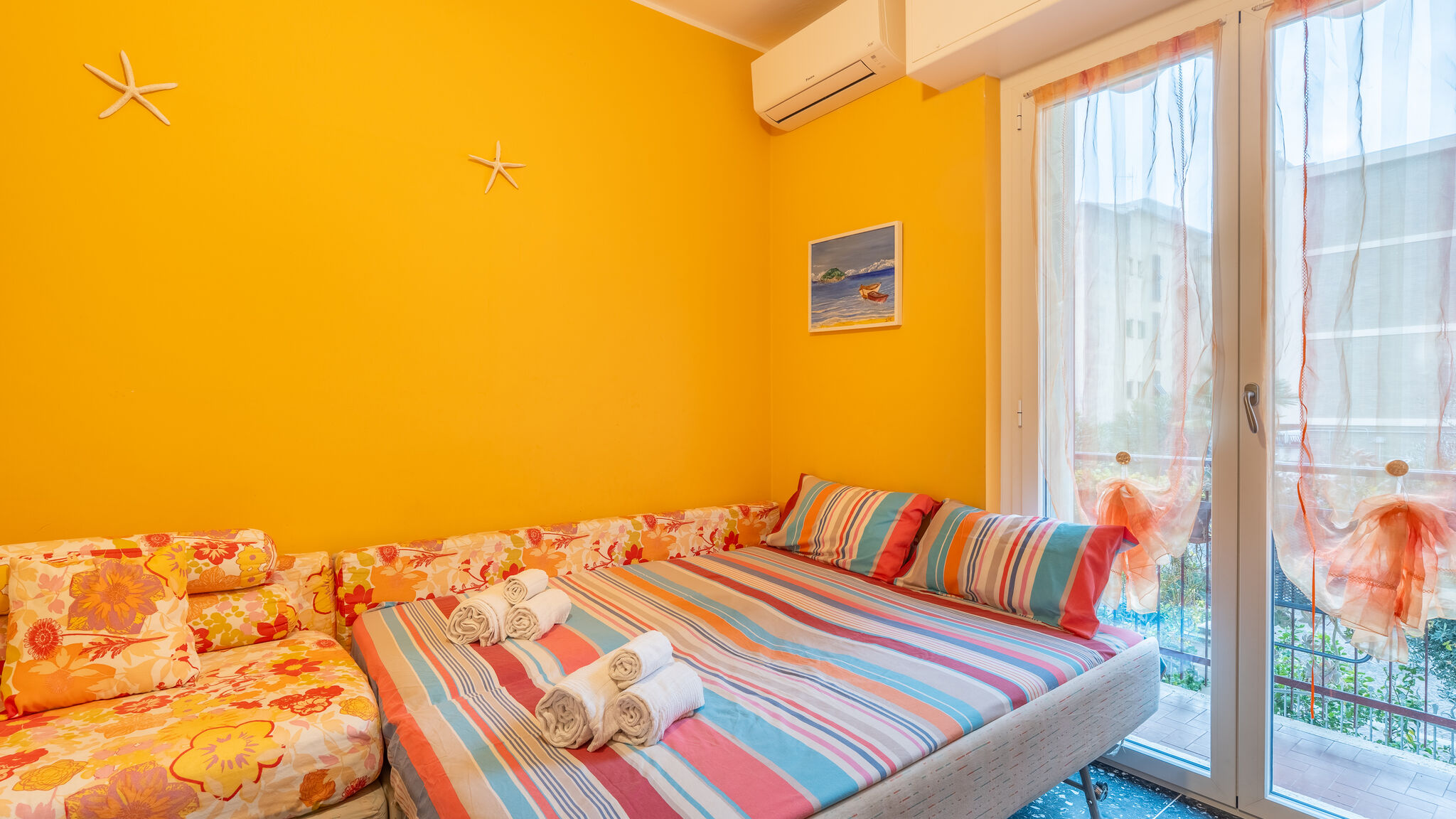 Italianway Spotorno La Stella Marina - 150 metri dal Mare con Box auto